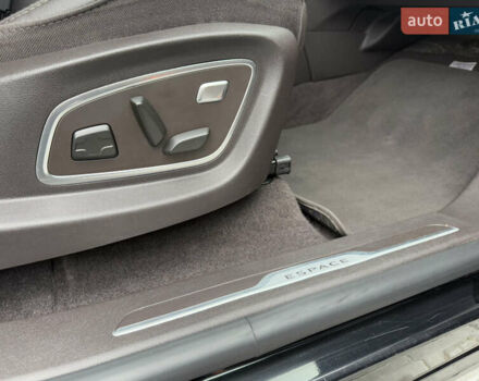 Чорний Рено Еспейс, об'ємом двигуна 1.6 л та пробігом 226 тис. км за 17299 $, фото 37 на Automoto.ua