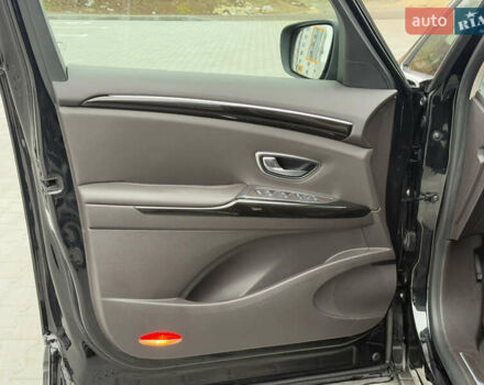 Чорний Рено Еспейс, об'ємом двигуна 1.6 л та пробігом 226 тис. км за 17299 $, фото 23 на Automoto.ua