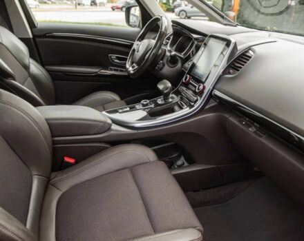 Черный Рено Эспейс, объемом двигателя 2 л и пробегом 44 тыс. км за 12900 $, фото 9 на Automoto.ua