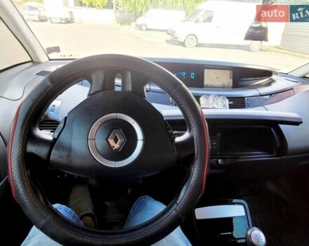 Черный Рено Эспейс, объемом двигателя 2 л и пробегом 470 тыс. км за 6600 $, фото 1 на Automoto.ua
