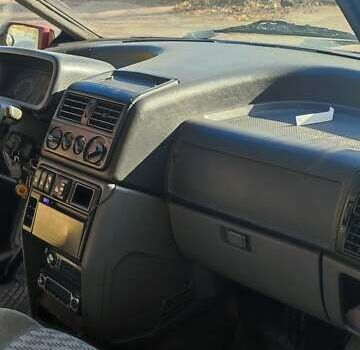 Красный Рено Эспейс, объемом двигателя 2.1 л и пробегом 382 тыс. км за 2500 $, фото 6 на Automoto.ua