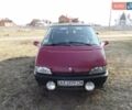 Красный Рено Эспейс, объемом двигателя 2.2 л и пробегом 300 тыс. км за 2179 $, фото 7 на Automoto.ua