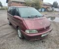 Красный Рено Эспейс, объемом двигателя 3 л и пробегом 377 тыс. км за 1550 $, фото 1 на Automoto.ua