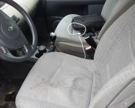 Красный Рено Эспейс, объемом двигателя 2 л и пробегом 350 тыс. км за 2381 $, фото 9 на Automoto.ua