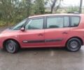 Красный Рено Эспейс, объемом двигателя 2 л и пробегом 350 тыс. км за 2381 $, фото 2 на Automoto.ua
