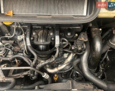 Красный Рено Эспейс, объемом двигателя 2.2 л и пробегом 387 тыс. км за 3600 $, фото 6 на Automoto.ua