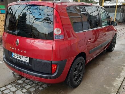 Рено Эспейс 2004 в Мукачеве на Automoto.ua Красный Рено Эспейс, объемом двигателя 1.9 л и пробегом 300 тыс. км за 4500 $, фото 1 на Automoto.ua