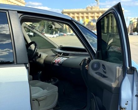 Рено Эспейс 2003 в Харькове на Automoto.ua Рено Эспейс, объемом двигателя 3 л и пробегом 0 тыс. км за 1850 $, фото 7 на Automoto.ua