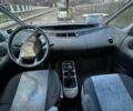 Рено Эспейс, объемом двигателя 2 л и пробегом 253 тыс. км за 4400 $, фото 6 на Automoto.ua