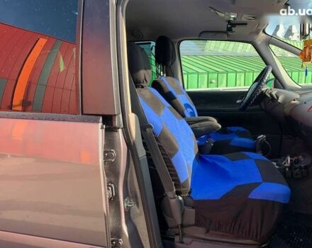 Рено Эспейс, объемом двигателя 0 л и пробегом 292 тыс. км за 4690 $, фото 10 на Automoto.ua