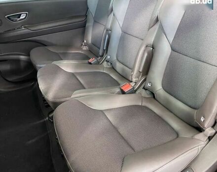 Рено Еспейс, об'ємом двигуна 1.6 л та пробігом 191 тис. км за 16950 $, фото 11 на Automoto.ua