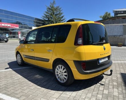 Желтый Рено Эспейс, объемом двигателя 2 л и пробегом 257 тыс. км за 7500 $, фото 2 на Automoto.ua