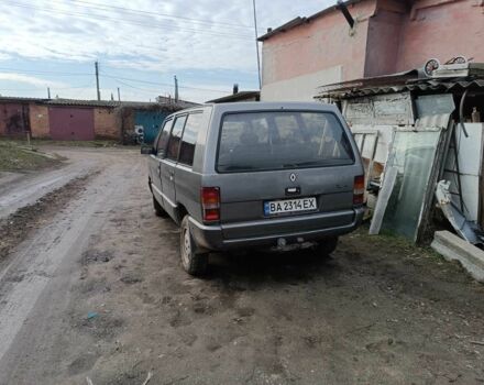 Сірий Рено Еспейс, об'ємом двигуна 2 л та пробігом 3 тис. км за 999 $, фото 1 на Automoto.ua