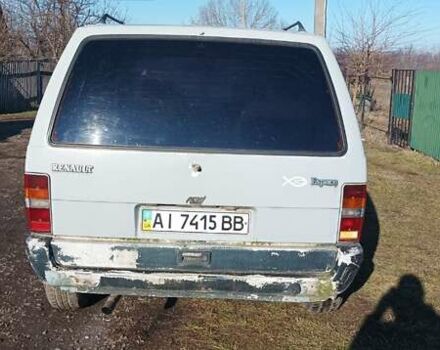 Серый Рено Эспейс, объемом двигателя 2 л и пробегом 908 тыс. км за 1200 $, фото 4 на Automoto.ua