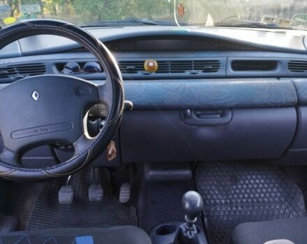 Серый Рено Эспейс, объемом двигателя 2 л и пробегом 300 тыс. км за 3000 $, фото 7 на Automoto.ua