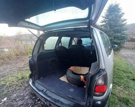 Сірий Рено Еспейс, об'ємом двигуна 2 л та пробігом 253 тис. км за 1600 $, фото 16 на Automoto.ua