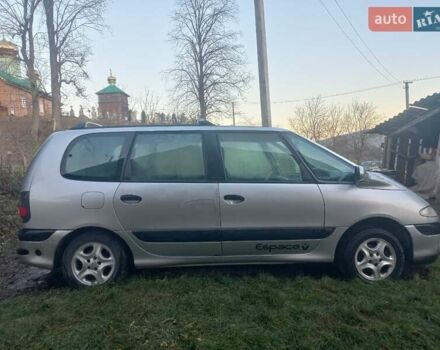 Сірий Рено Еспейс, об'ємом двигуна 2 л та пробігом 253 тис. км за 1600 $, фото 11 на Automoto.ua