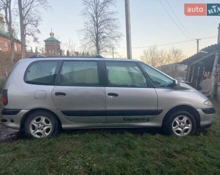 Сірий Рено Еспейс, об'ємом двигуна 2 л та пробігом 253 тис. км за 1600 $, фото 17 на Automoto.ua