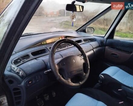 Сірий Рено Еспейс, об'ємом двигуна 2 л та пробігом 260 тис. км за 1950 $, фото 20 на Automoto.ua
