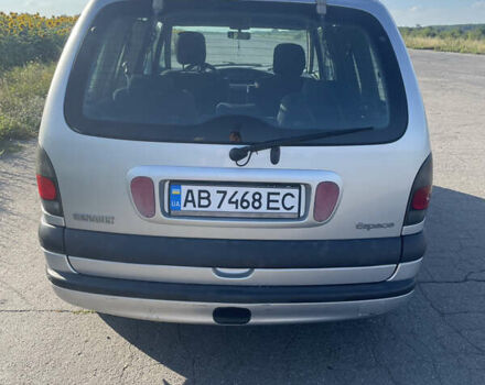 Сірий Рено Еспейс, об'ємом двигуна 2 л та пробігом 328 тис. км за 3500 $, фото 16 на Automoto.ua