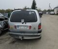 Серый Рено Эспейс, объемом двигателя 2.2 л и пробегом 270 тыс. км за 1320 $, фото 2 на Automoto.ua