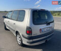 Сірий Рено Еспейс, об'ємом двигуна 2 л та пробігом 328 тис. км за 3500 $, фото 4 на Automoto.ua