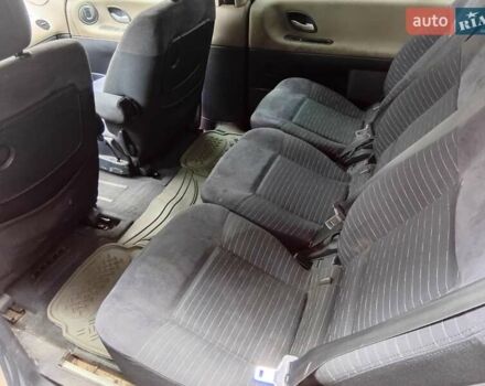 Сірий Рено Еспейс, об'ємом двигуна 2.19 л та пробігом 296 тис. км за 4700 $, фото 8 на Automoto.ua