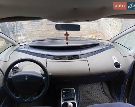 Сірий Рено Еспейс, об'ємом двигуна 2.19 л та пробігом 296 тис. км за 4700 $, фото 9 на Automoto.ua