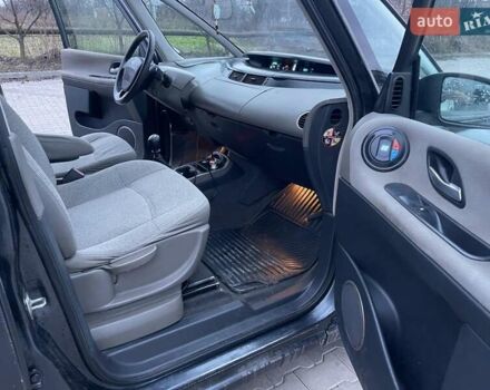 Серый Рено Эспейс, объемом двигателя 2.2 л и пробегом 280 тыс. км за 3000 $, фото 16 на Automoto.ua