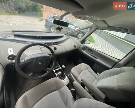 Серый Рено Эспейс, объемом двигателя 2.2 л и пробегом 248 тыс. км за 2400 $, фото 8 на Automoto.ua