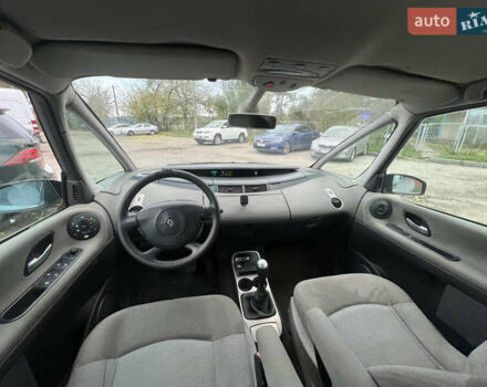 Серый Рено Эспейс, объемом двигателя 2.19 л и пробегом 248 тыс. км за 2400 $, фото 7 на Automoto.ua