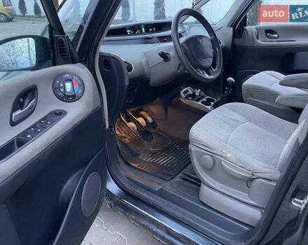 Сірий Рено Еспейс, об'ємом двигуна 2.2 л та пробігом 280 тис. км за 2999 $, фото 15 на Automoto.ua