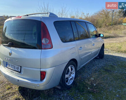 Рено Еспейс 2003 у Хмельницькому на Automoto.ua Сірий Рено Еспейс, об'ємом двигуна 2.19 л та пробігом 557 тис. км за 4500 $, фото 4 на Automoto.ua