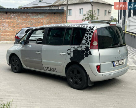 Серый Рено Эспейс, объемом двигателя 2.2 л и пробегом 248 тыс. км за 2400 $, фото 4 на Automoto.ua