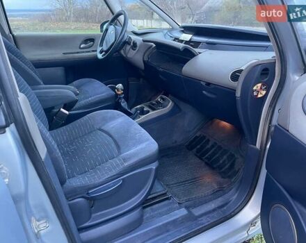 Серый Рено Эспейс, объемом двигателя 2.2 л и пробегом 212 тыс. км за 3800 $, фото 16 на Automoto.ua