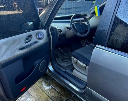 Серый Рено Эспейс, объемом двигателя 1.9 л и пробегом 280 тыс. км за 4800 $, фото 3 на Automoto.ua