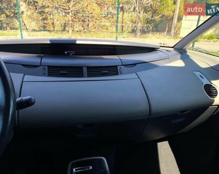 Серый Рено Эспейс, объемом двигателя 2 л и пробегом 187 тыс. км за 5499 $, фото 33 на Automoto.ua