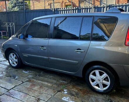 Рено Эспейс 2004 в Першотравенске на Automoto.ua Серый Рено Эспейс, объемом двигателя 1.9 л и пробегом 280 тыс. км за 3800 $, фото 10 на Automoto.ua