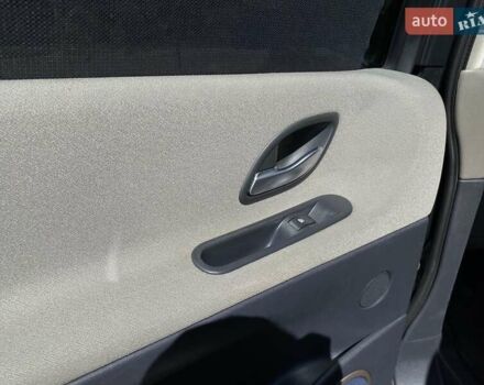 Серый Рено Эспейс, объемом двигателя 2 л и пробегом 187 тыс. км за 5499 $, фото 42 на Automoto.ua