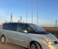 Сірий Рено Еспейс, об'ємом двигуна 2.2 л та пробігом 240 тис. км за 4100 $, фото 2 на Automoto.ua