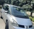 Серый Рено Эспейс, объемом двигателя 1.9 л и пробегом 347 тыс. км за 4600 $, фото 2 на Automoto.ua