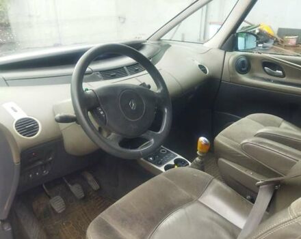 Серый Рено Эспейс, объемом двигателя 2.2 л и пробегом 350 тыс. км за 4500 $, фото 3 на Automoto.ua