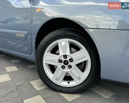 Серый Рено Эспейс, объемом двигателя 2 л и пробегом 228 тыс. км за 6750 $, фото 26 на Automoto.ua