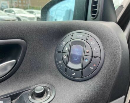 Серый Рено Эспейс, объемом двигателя 2 л и пробегом 204 тыс. км за 5790 $, фото 15 на Automoto.ua