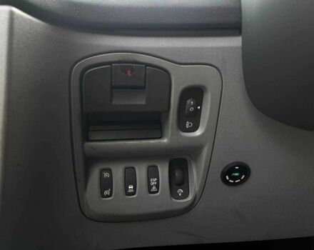 Серый Рено Эспейс, объемом двигателя 2 л и пробегом 204 тыс. км за 5790 $, фото 16 на Automoto.ua