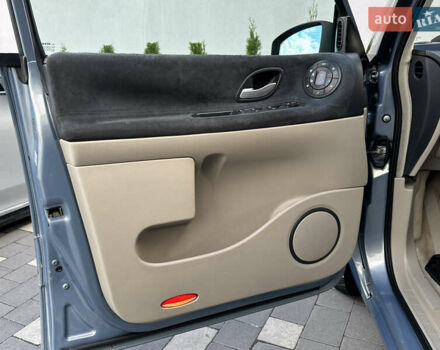 Серый Рено Эспейс, объемом двигателя 2 л и пробегом 228 тыс. км за 6750 $, фото 46 на Automoto.ua