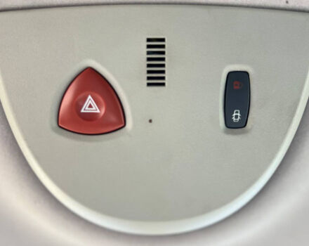 Серый Рено Эспейс, объемом двигателя 2.2 л и пробегом 285 тыс. км за 5500 $, фото 20 на Automoto.ua