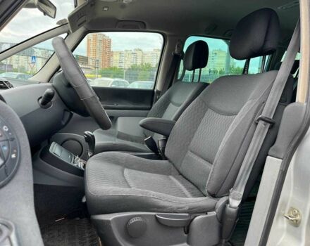 Серый Рено Эспейс, объемом двигателя 2 л и пробегом 204 тыс. км за 5790 $, фото 8 на Automoto.ua