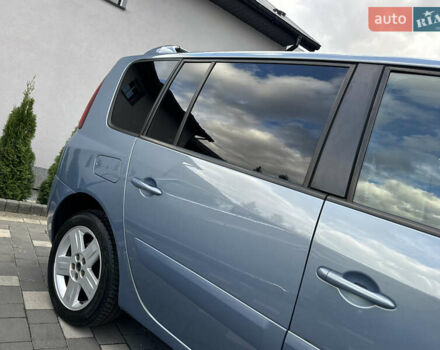 Серый Рено Эспейс, объемом двигателя 2 л и пробегом 228 тыс. км за 6750 $, фото 31 на Automoto.ua