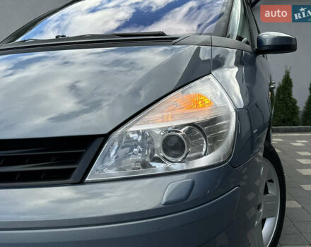 Серый Рено Эспейс, объемом двигателя 2 л и пробегом 228 тыс. км за 6750 $, фото 6 на Automoto.ua